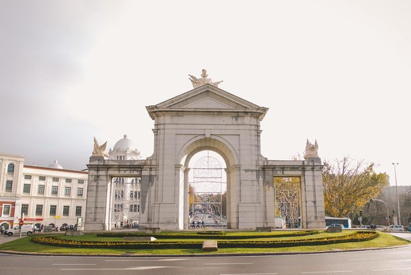 Quelle croisière offre une plongée approfondie dans l'histoire maritime de la Mer Noire?
