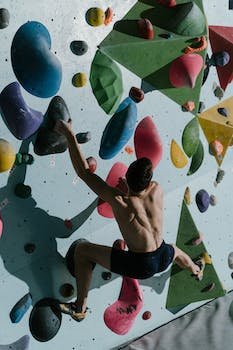 Que comporte le groupe Vertical'Art ?